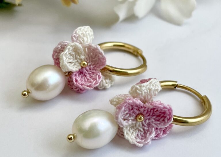 boucles d'oreilles Arëli micro-crochet et perles - Nuances de Laine
